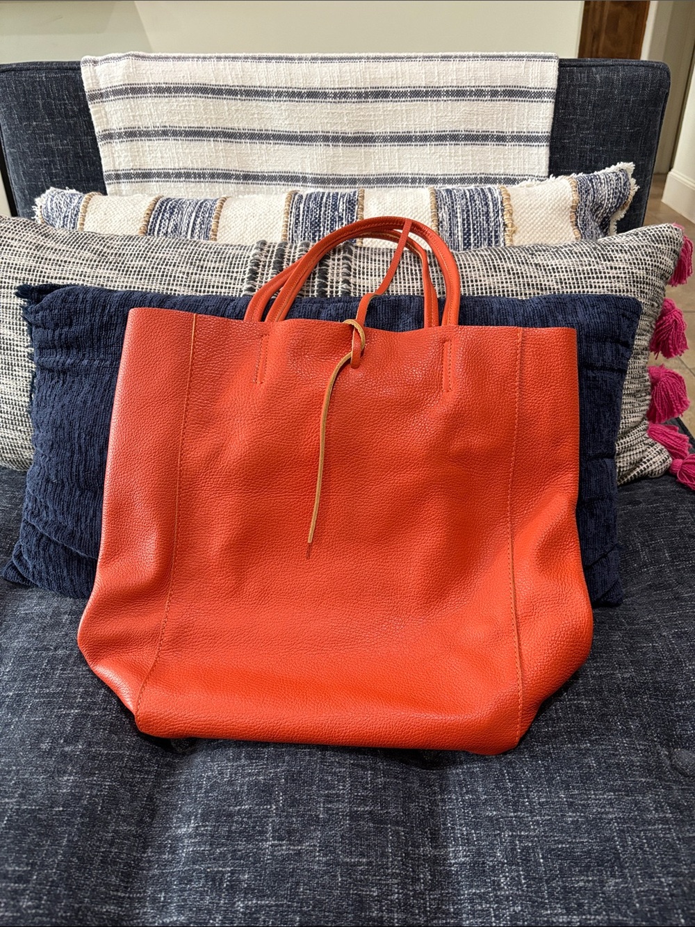 Jijou Capri - Italy - Leather Tote Bag in Orange